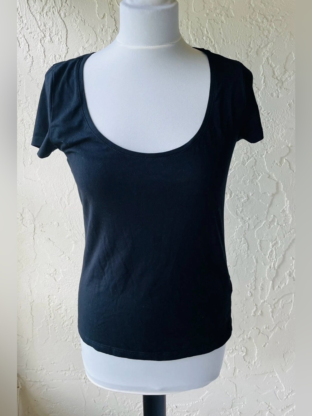H&M Women Tee Shirt M Black Short Sleeves Stretch Casual Minimalist Gothic